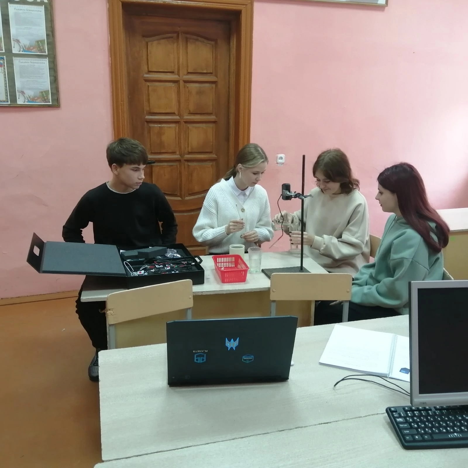 Урок физики в 9 классе.